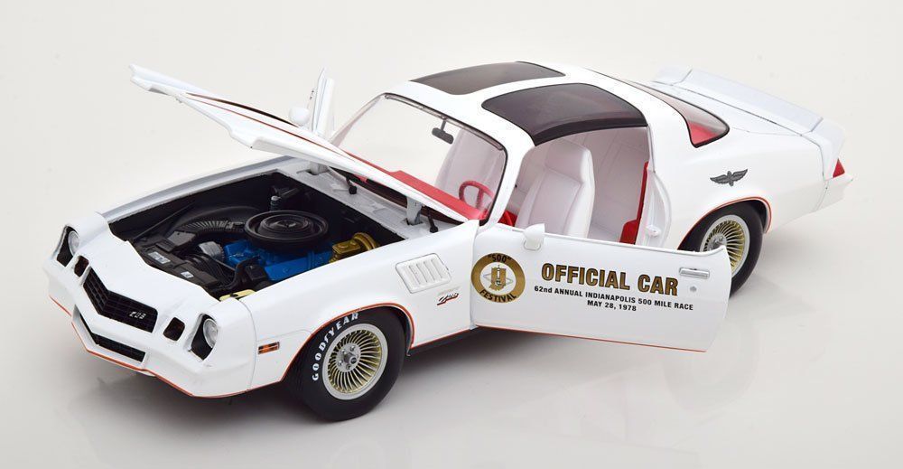 Chevrolet Modellautos: CHEVROLET CAMARO Z28 OFFICIAL 1:18 GREENLIGHT – Neu und originalverpackt aus Suhr von Moebelsiralfred 1