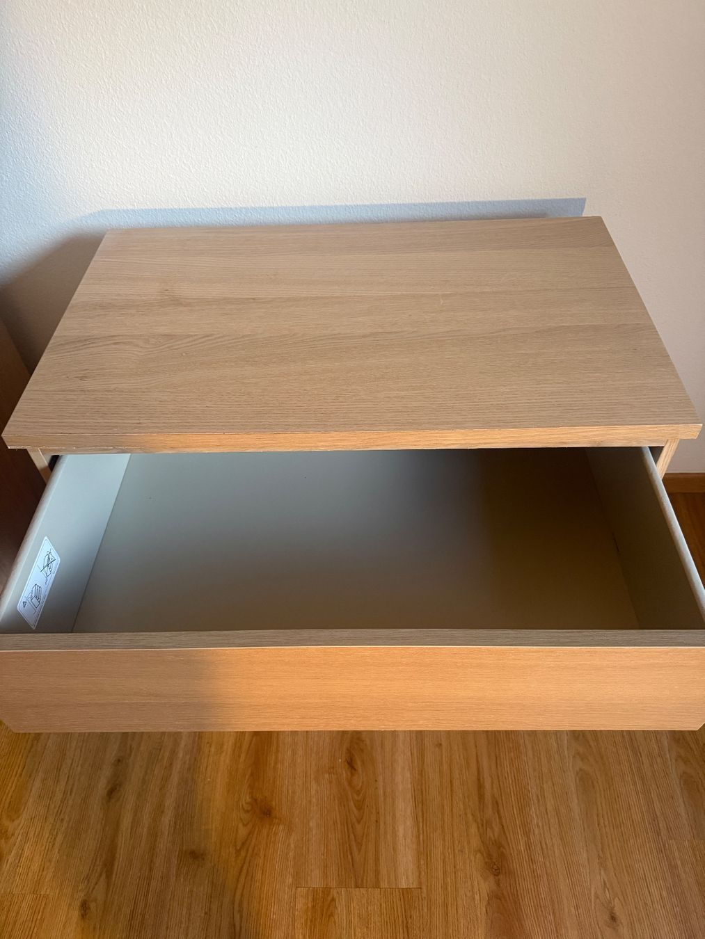 Ikea Cassettiere: Set de 2 commodes IKEA Malm bois chêne blanchi – Usato da Zollikerberg venduto da fil_9vvz 7