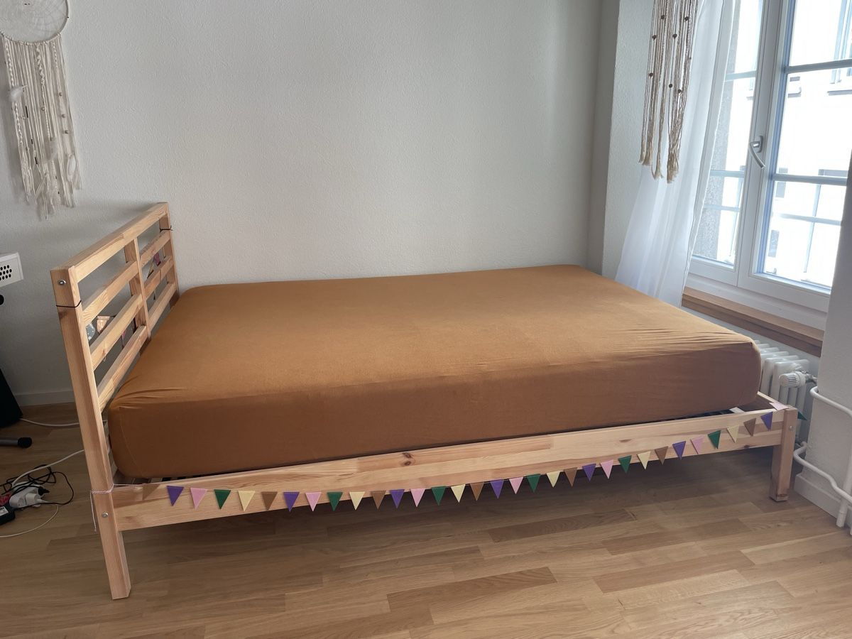 Ikea Letti: Bett zu verschenken – Usato da Aarau venduto da cin_w5m2 1