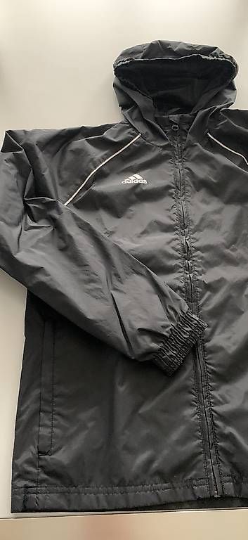 Jacken: Adidas Regenjacke Grösse 152  – Gebraucht aus Villigen von 28Nora82 1