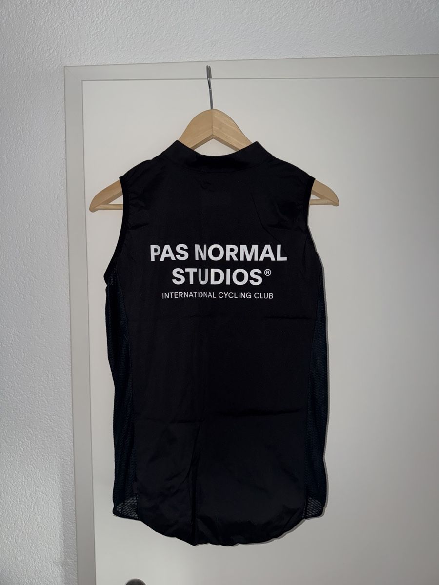 Pas Normal Studios Gilets: Pas Normal Studios PNS Stow Away Gilet M – Neuf (Voir description) à Basel par Sharki_ 1