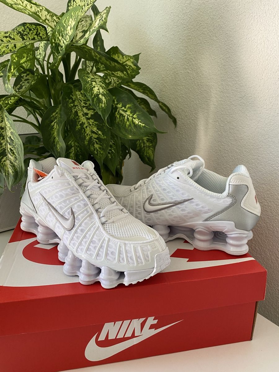 Nike Scarpe da uomo: Nike Shox TL White Gr. 40 – Nuovo e nell'imballaggio originale da Freidorf TG venduto da kickznlacez 1