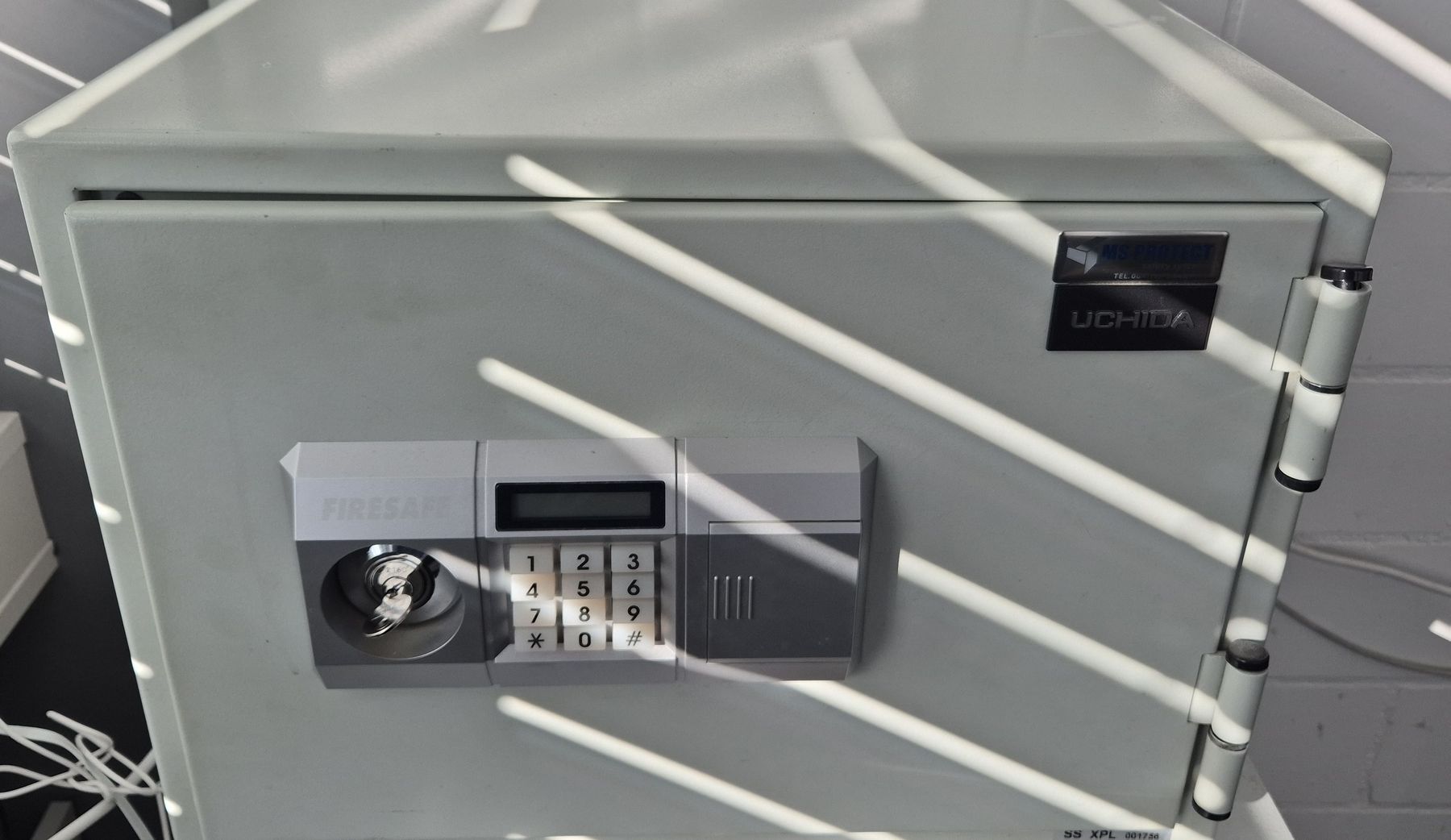 Casseforti: Tresor Uchida Firesafe mit Zahlencode gebraucht – Usato da Niederbüren venduto da Moments1987 1