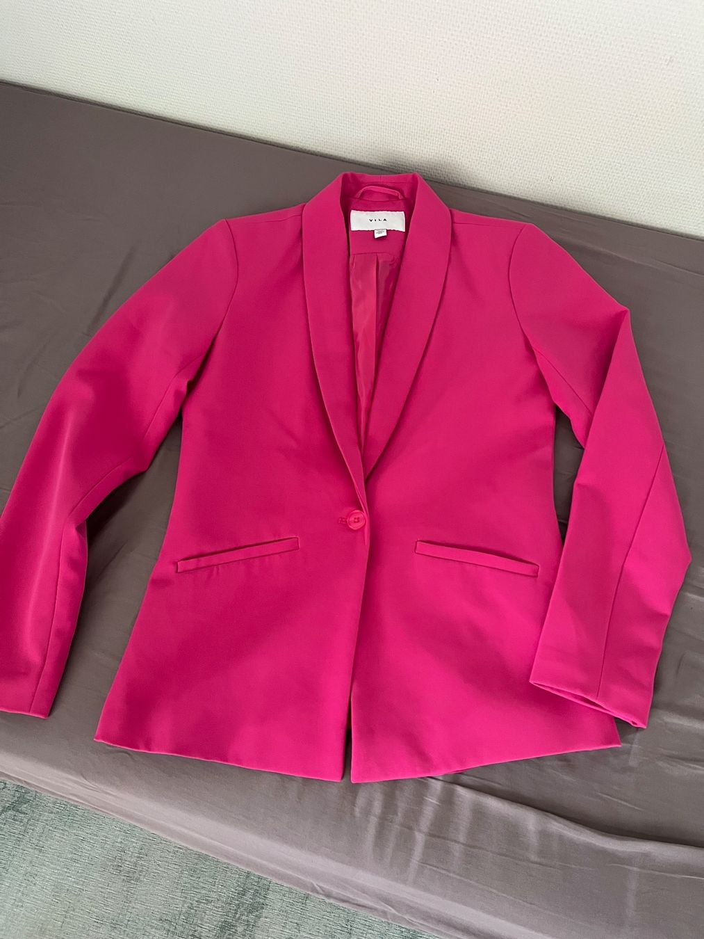 Vila Giacche: Blazer von Vila in Pink, Gr.36 – Usato da Zürich venduto da claudia0512