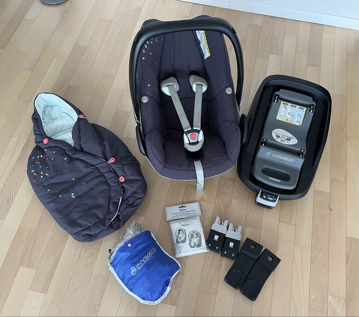 Maxi-Cosi Seggiolini per auto: Maxi Cosi Komplett-Set – Usato da Ostermundigen venduto da ser_cg8z