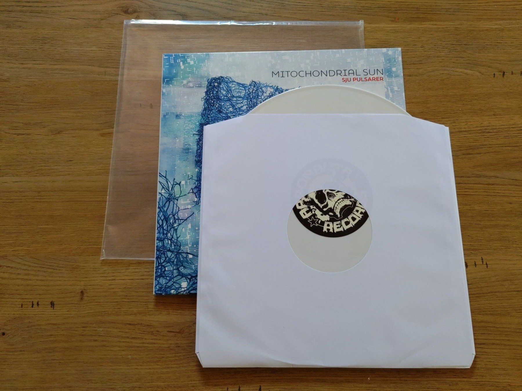 Vinyles: Mitochondrial Sun - Sju Pulsarer – D'occasion à Wasterkingen par Palu17 1