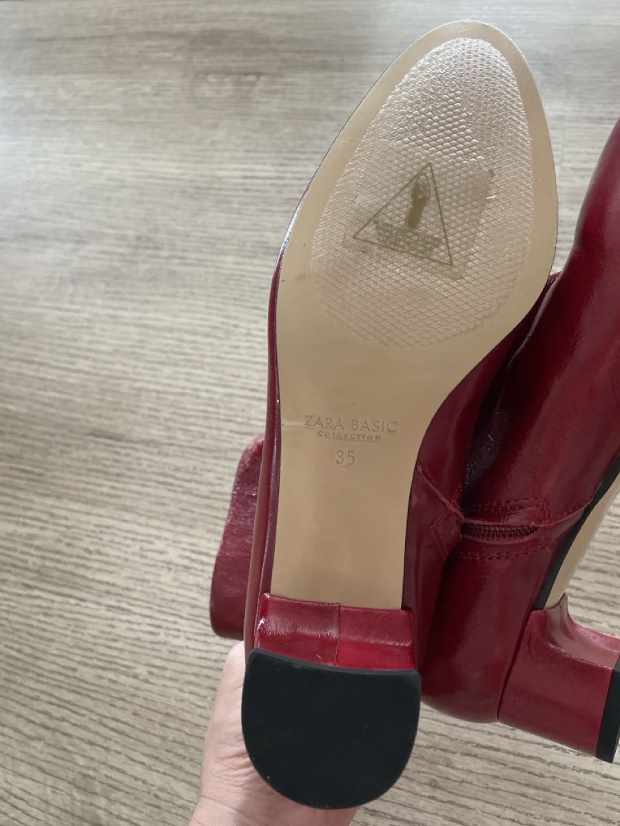 Zara Scarpe da donna: Chic Burgundy Patent Leather Ankle Boots – Nuovo (secondo la descrizione) da Vessy venduto da jie_gl9n 3