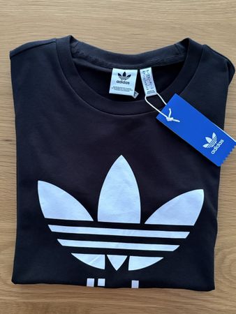 T-shirt Adidas nero taglia us S, I 42, nuovo con cartellino