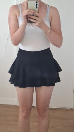 Shorts black, size S, Stylewise, ruffled tiered
