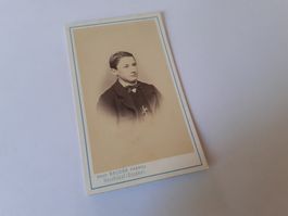 SCHWIIZER JUGEND DAZUMAL - JEUNE HOMME - NEUCHATEL