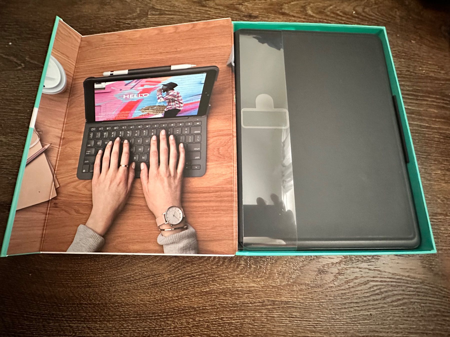 Logitech Tastaturen: Logitech slim folio – Neu (gemäss Beschreibung) aus Winterthur von Iryna_Valerii