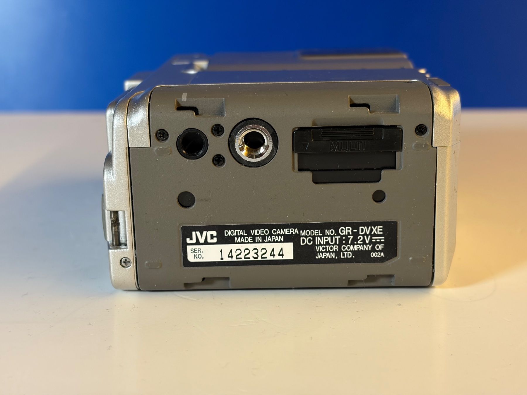 JVC Videocamere: JVC GR-DVX, 1997 – Usato da Chur venduto da irog2021 3