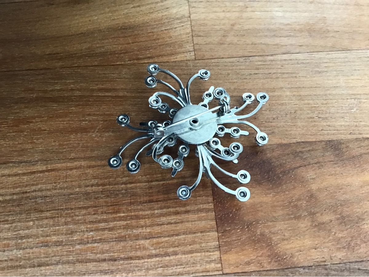 Broschen & Nadeln: Broche – Gebraucht aus Plan-les-Ouates von Cassero 1