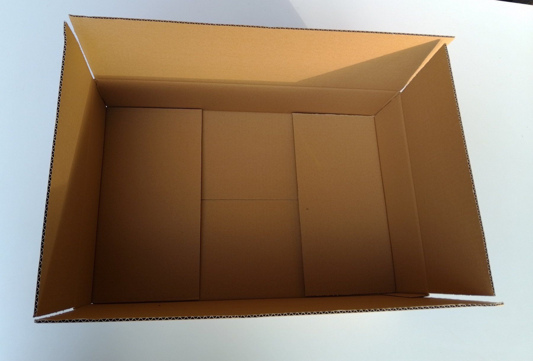 Kartons: 50 Versandkarton, neu (585 x 385 x 120 mm) – Neu (gemäss Beschreibung) aus Wangen ZH von WohnWerkWangen 1