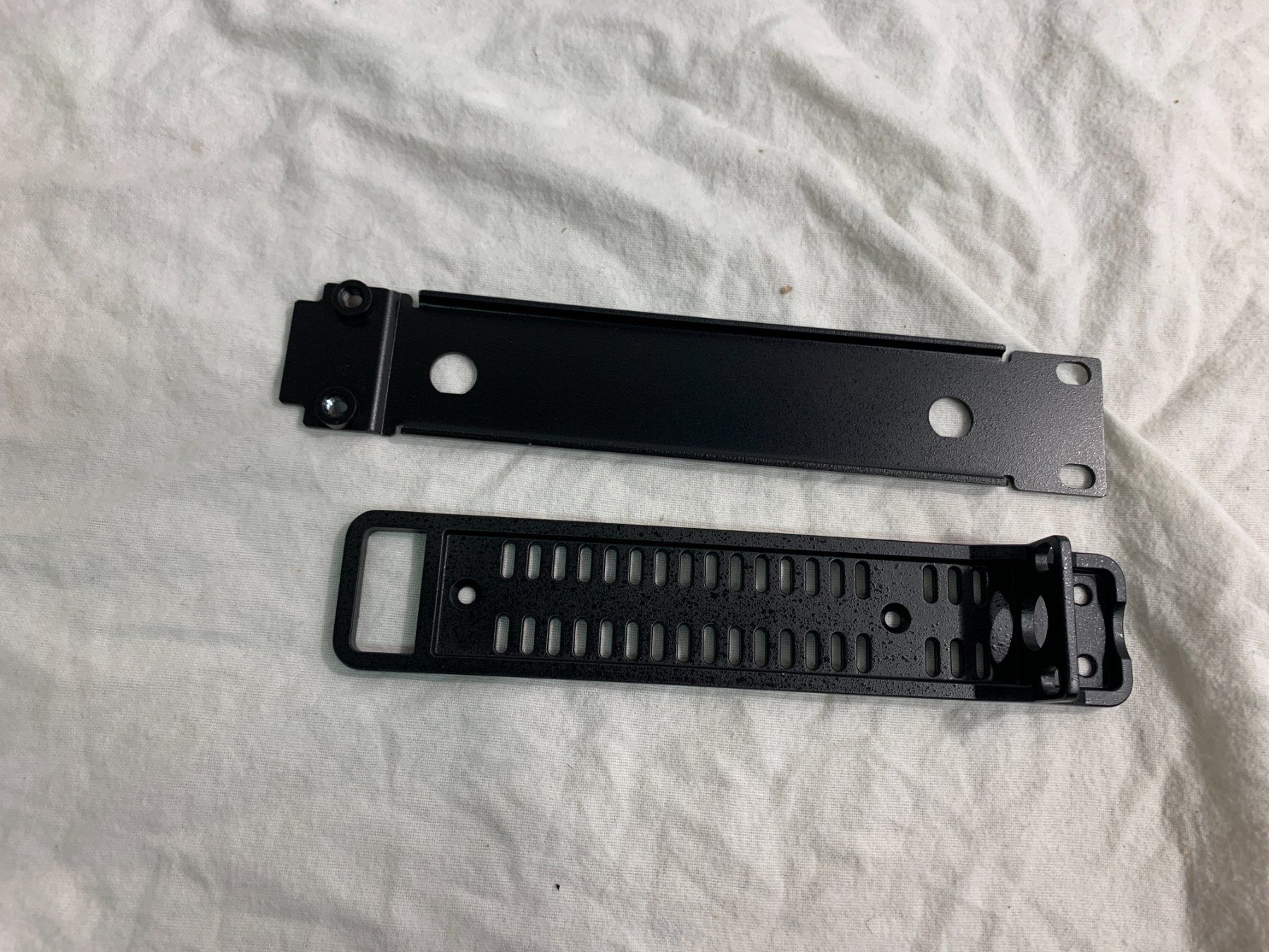 Altri accessori: Rack Montagehalterung Set (C282) – Nuovo (secondo la descrizione) da Däniken SO venduto da Profog1