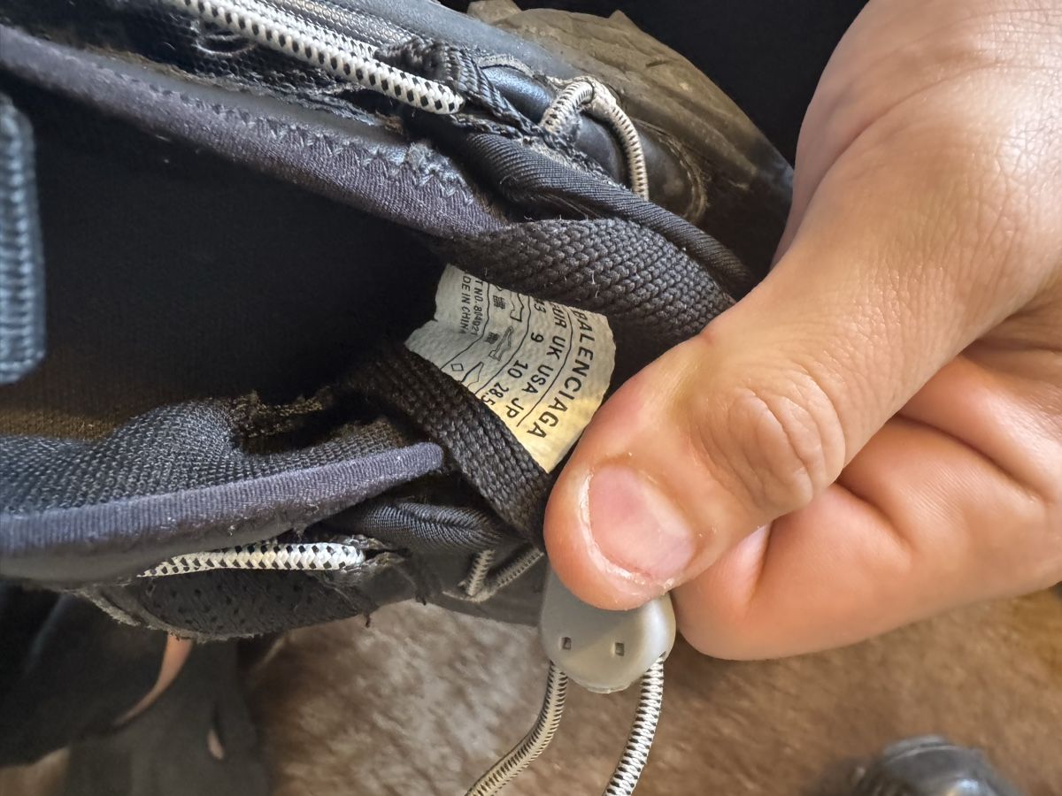 Balenciaga Scarpe da uomo: Balenciaga hiker sneakers size 43 – Usato da Zürich venduto da bybyreza 3