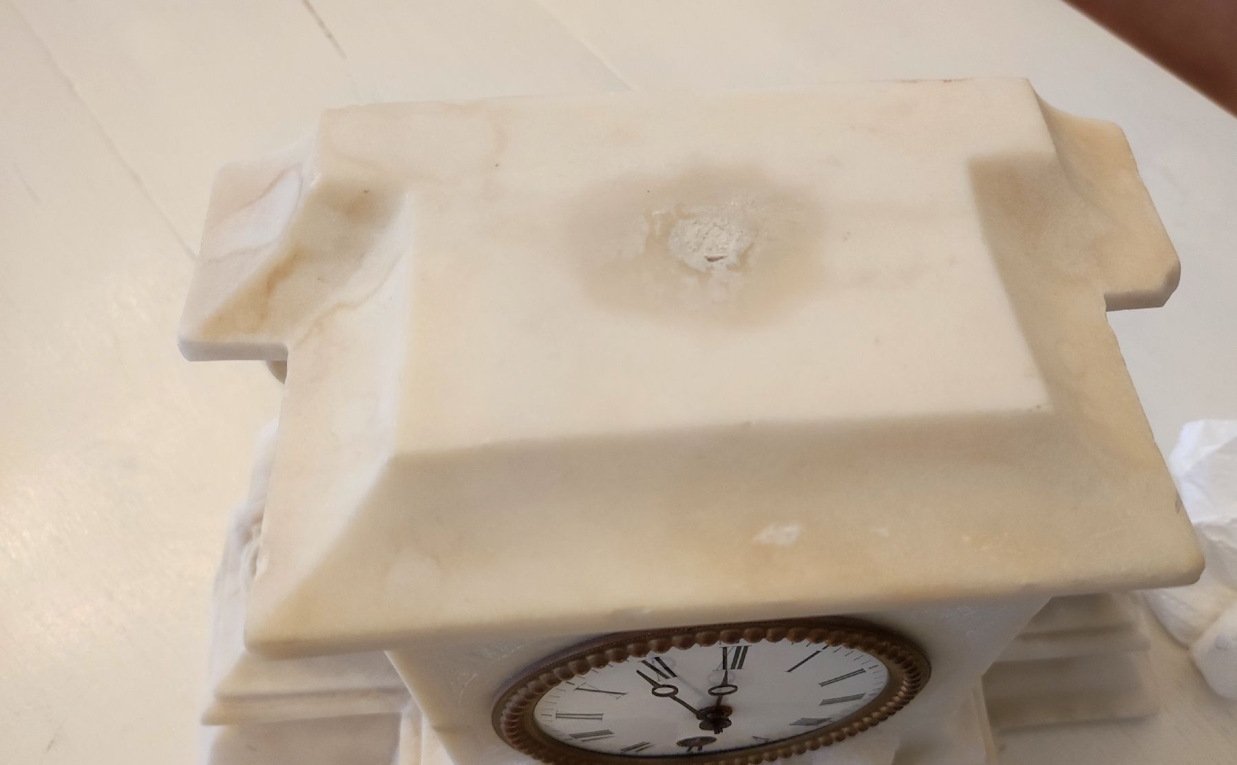 Orologi da terra & Orologi da parete: Antike Marmoruhr mit Fischfigur – Usato da Stäfa venduto da modeflash 5