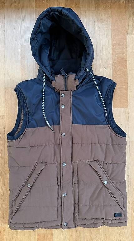 Bershka Gilet & Giacche: Weste von Berska - Grösse M – Usato da Kriens venduto da Rina456