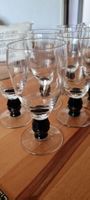Edle Weingläser mit schwarzem Stiel, 7er Set zu verkaufen