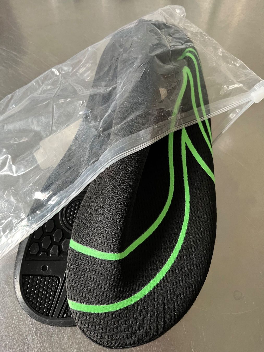 Herrenschuhe: weiche Stretch Badeschuhe Grösse 42-43, neu!! – Neu und originalverpackt aus Adliswil von vette56 5