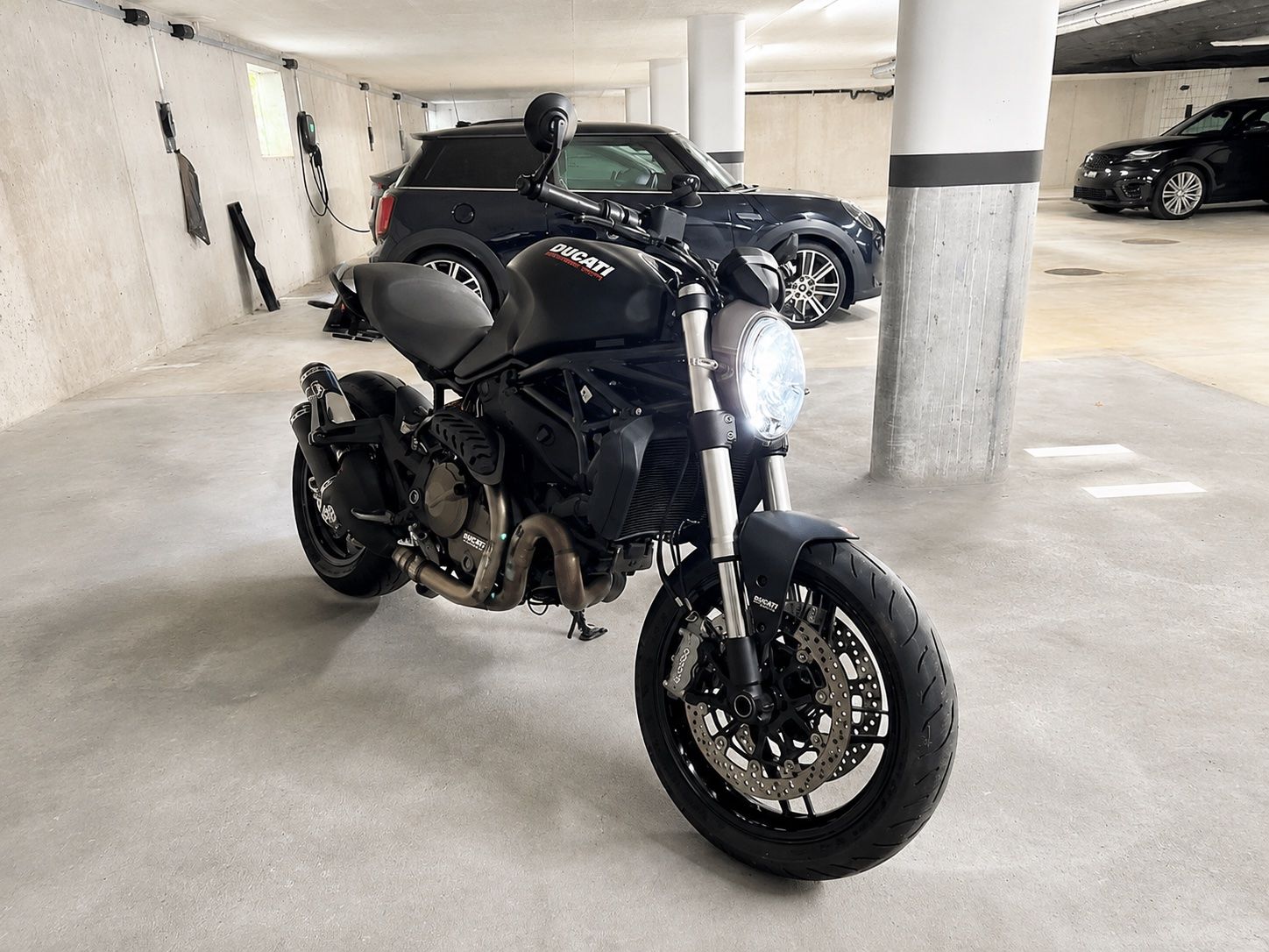 Ducati Strada: Ducati Monster 821 – Usato da Kilchberg ZH venduto da and_d6s2 2