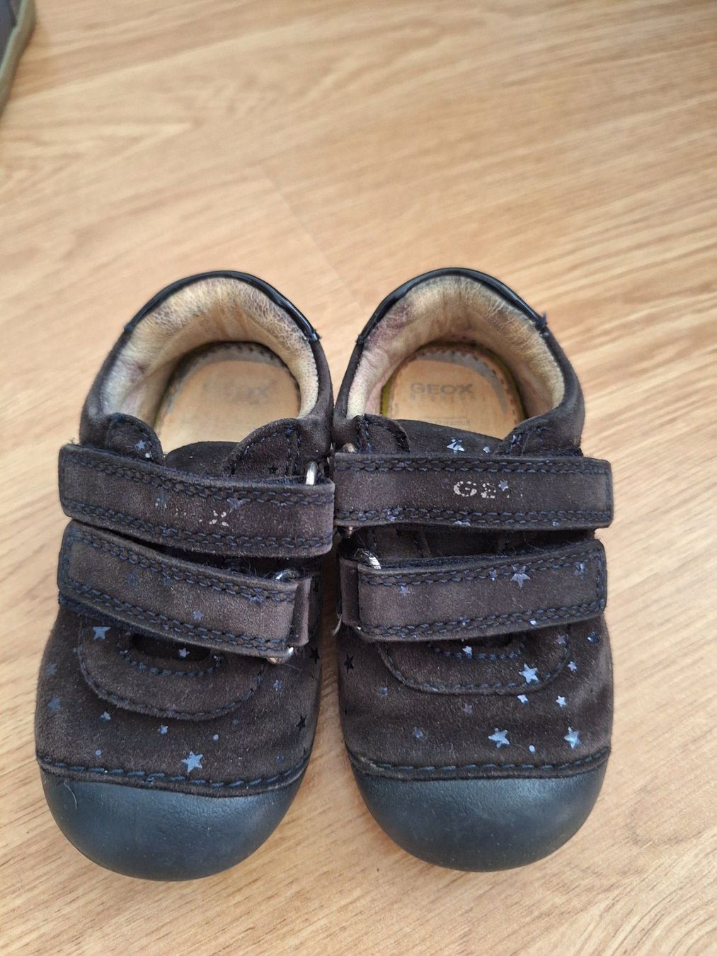 Geox Scarpe per ragazze: Kinderschuhe Geox Gr 22 – Usato da Wollerau venduto da Marek_T