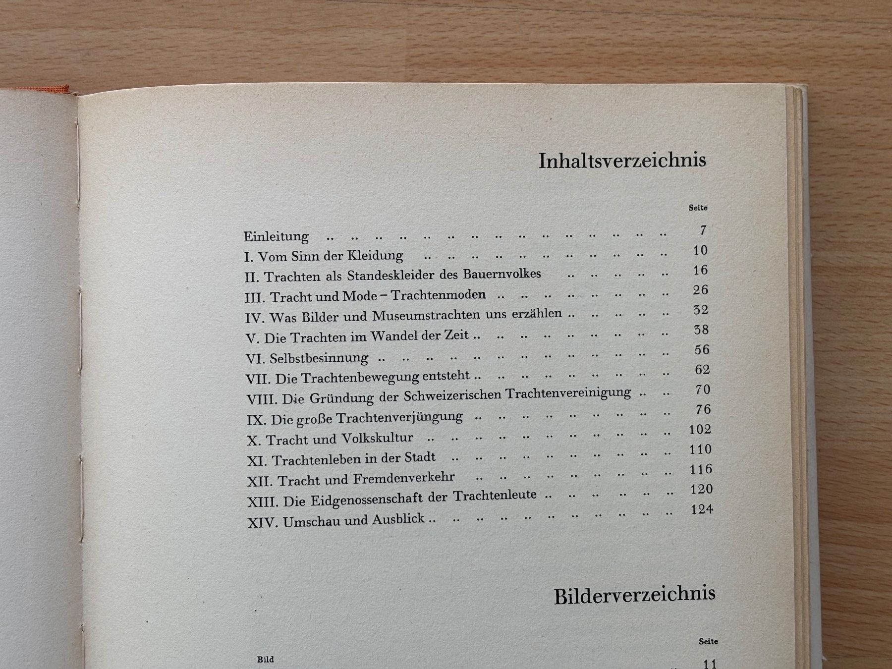Libri: Silva Buch Schweizer Trachten mit 60 Illustrationen von Kurt – Usato da Zürich venduto da Masaiti 8