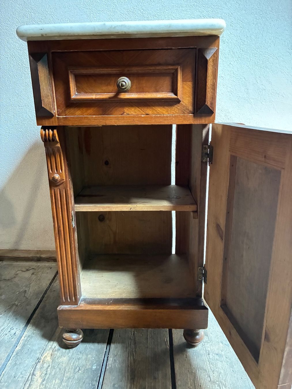 Comodini: Nachttisch Vintage – Usato da Basel venduto da eri_z62w 1