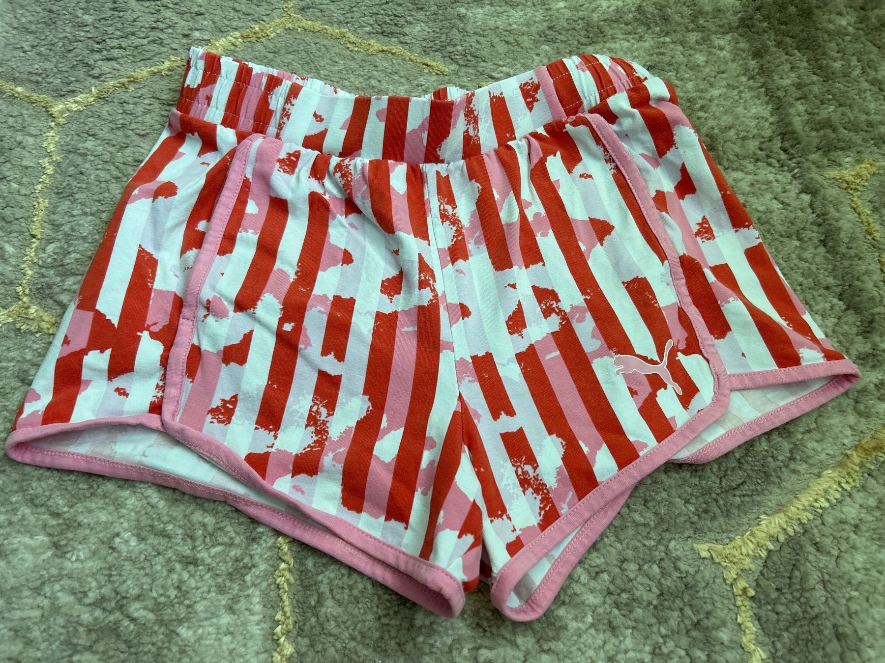 Puma Pantaloni: Puma kurze hose Gr.152 – Usato da Füllinsdorf venduto da silberstern110