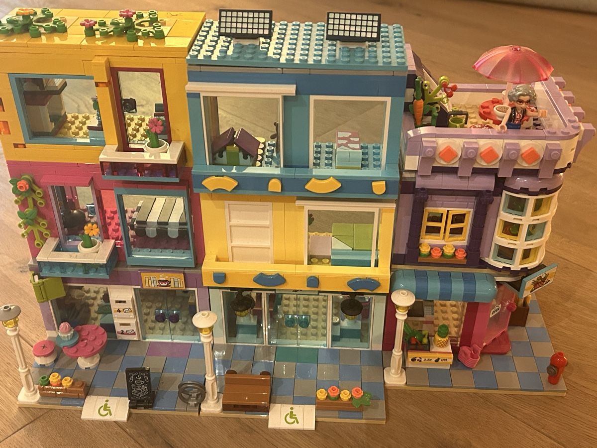 Lego Jouets: Lego Friends Set Schnäppchen,  Wohnblock, Segelschiff uvm. – D'occasion à Jona par grizzlyhedi01 1