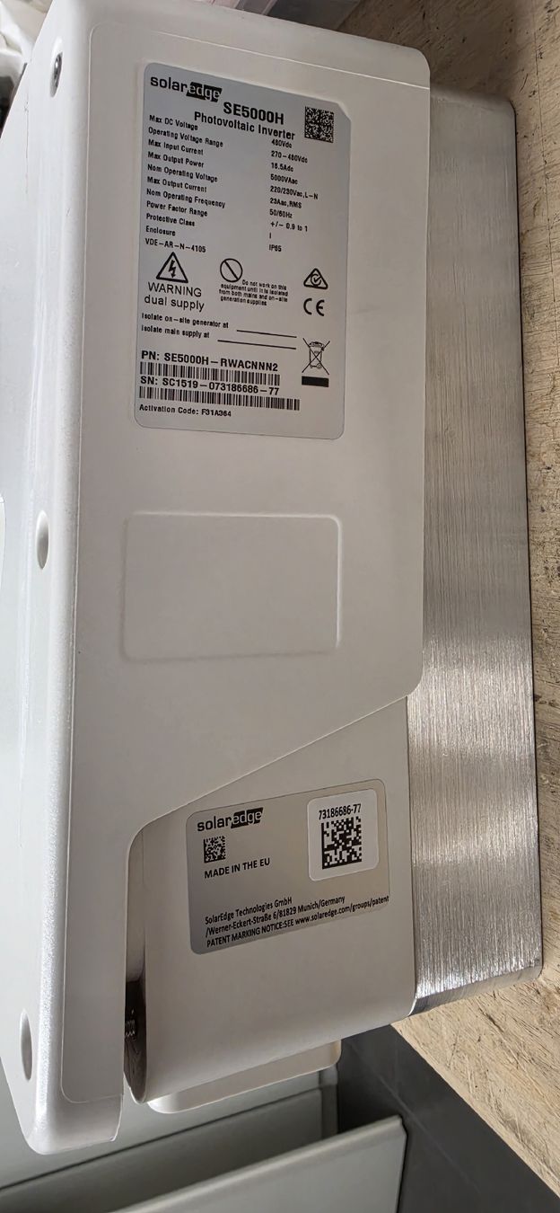 SolarEdge Wechselrichter: SolarEdge SE5000H Wechselrichter - Top Zustand! – Gebraucht aus Breitenbach von gnieserli 3