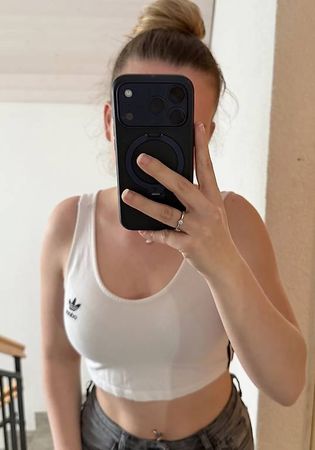 ADIDAS CROP TOP