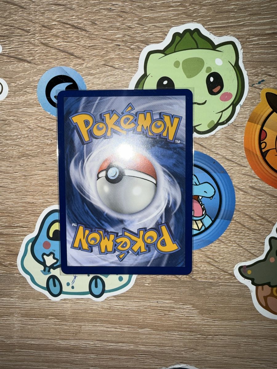 Pokémon Cartes à collectionner: Pikachu SIR 2.5 – Neuf (Voir description) à St-Maurice par Whatty 3