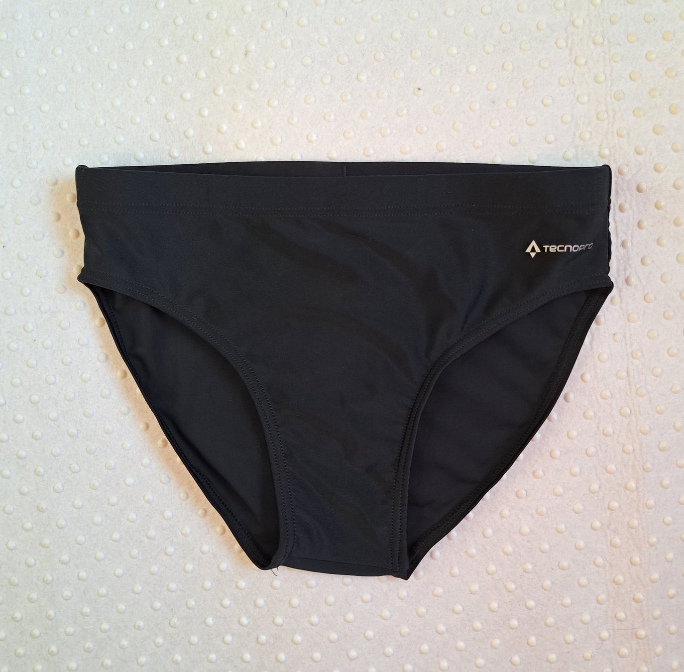 Costumi da bagno: NEU! Tecnopro Schwarz Badehose Gr. 140 – Nuovo e nell'imballaggio originale da Gysenstein venduto da joshuas81