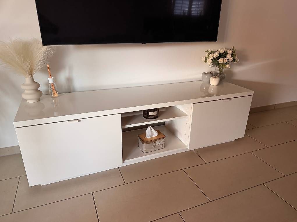 Ikea Meubles TV: Meuble TV blanc - Bon état – D'occasion à Lucens par fit_hsj5