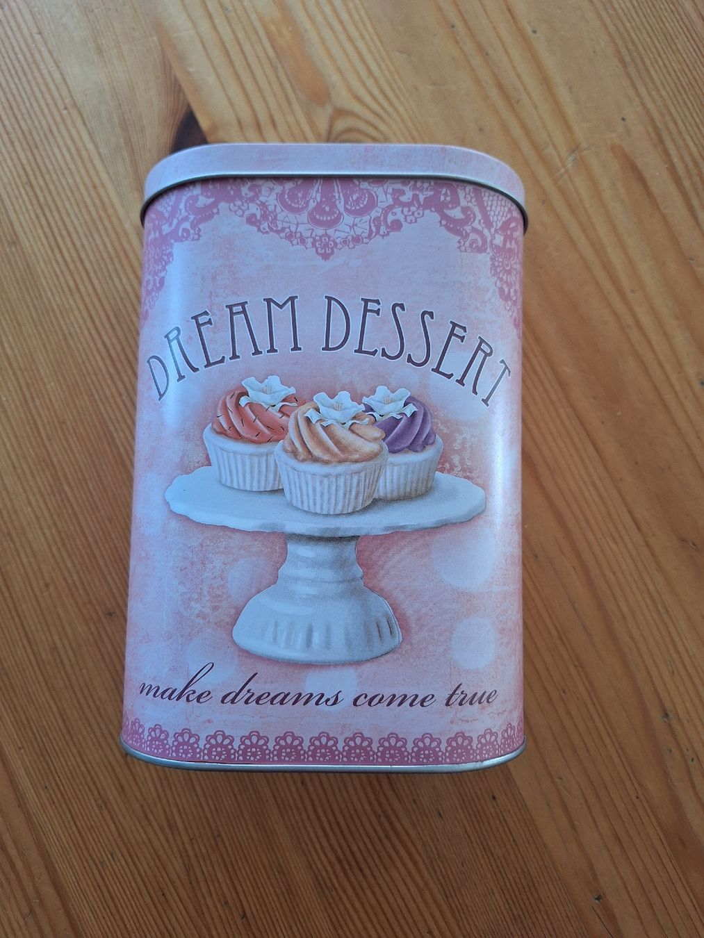 Tutte le decorazioni: Shabby Chic Blechdose – Usato da Aesch BL venduto da ChezToKa