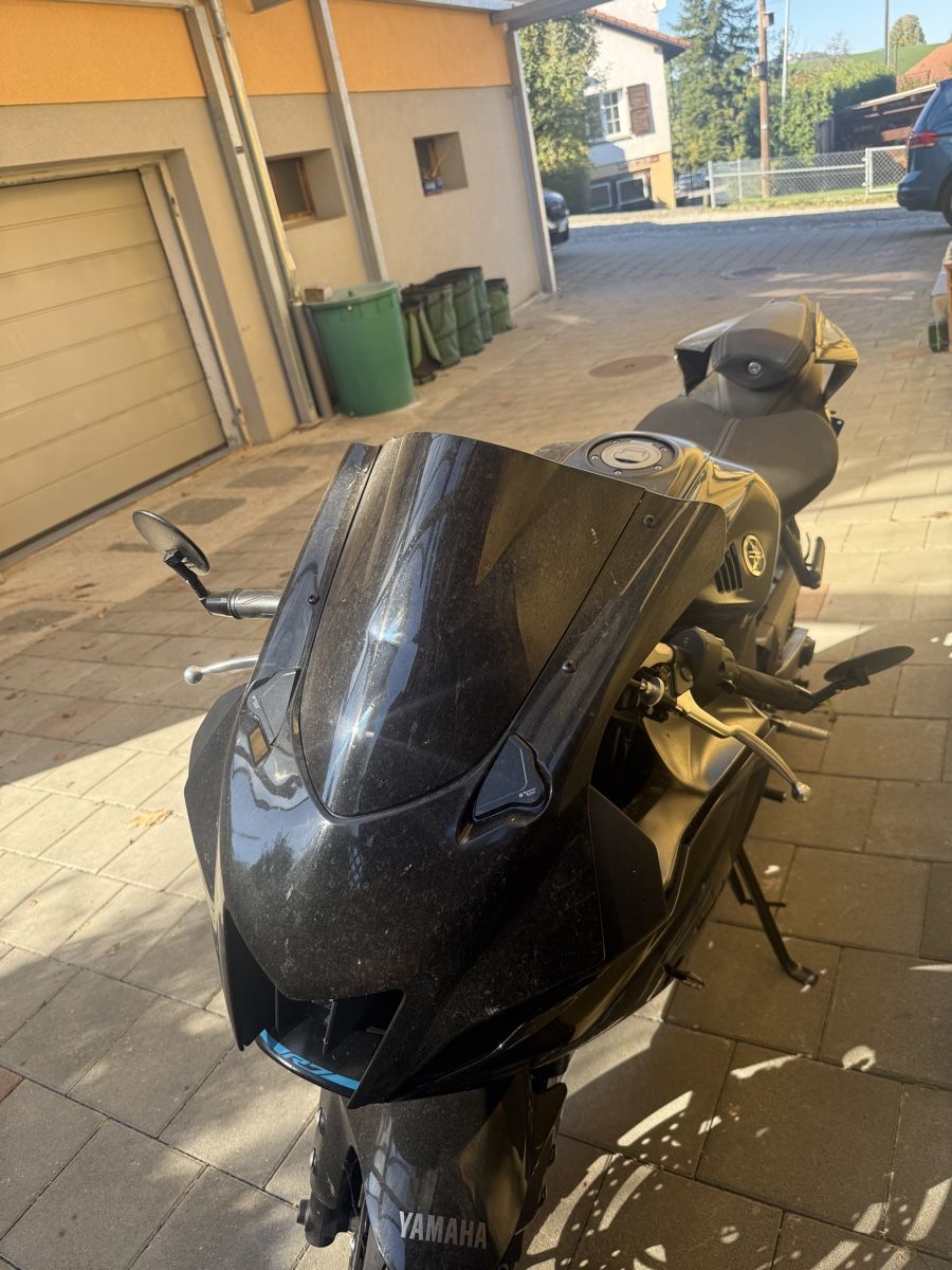 Yamaha Strada: Yamaha R7 – Usato da thun venduto da Dig-Rent 2
