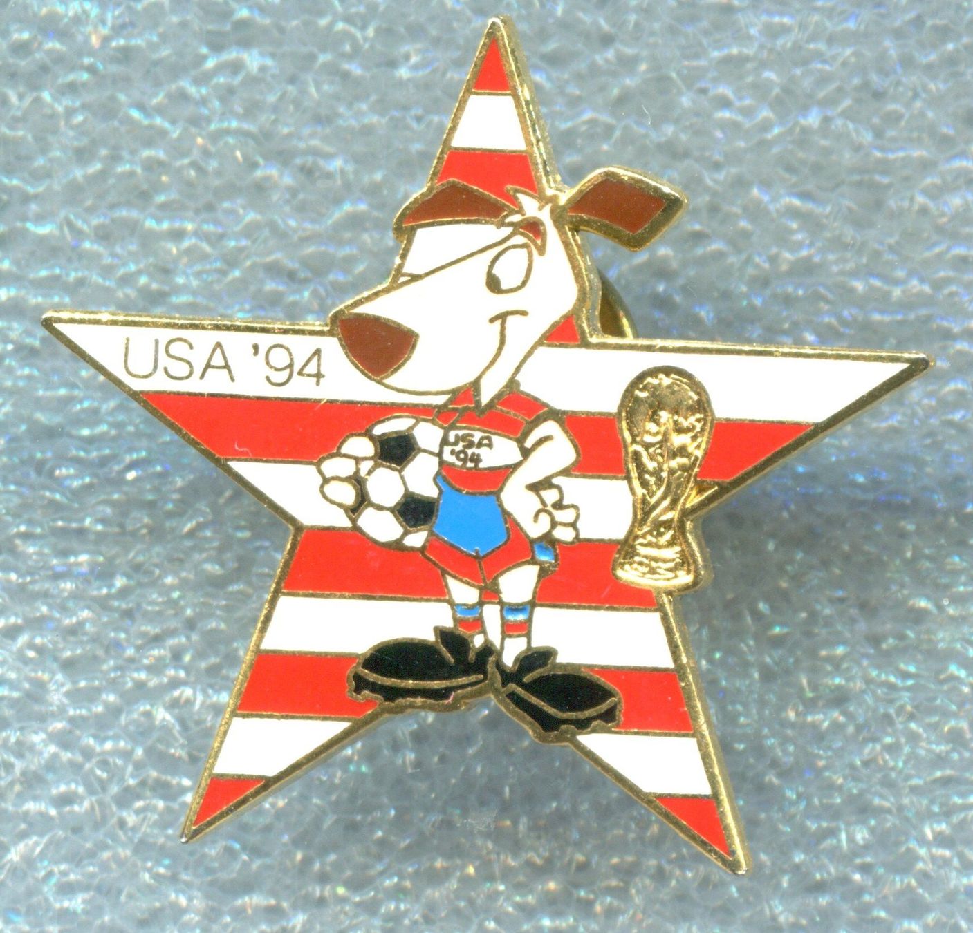 Fifa Plaketten & Abzeichen: FIFA  WM '94 USA  Maskottchen – Gebraucht aus Winterthur von Sammleroase