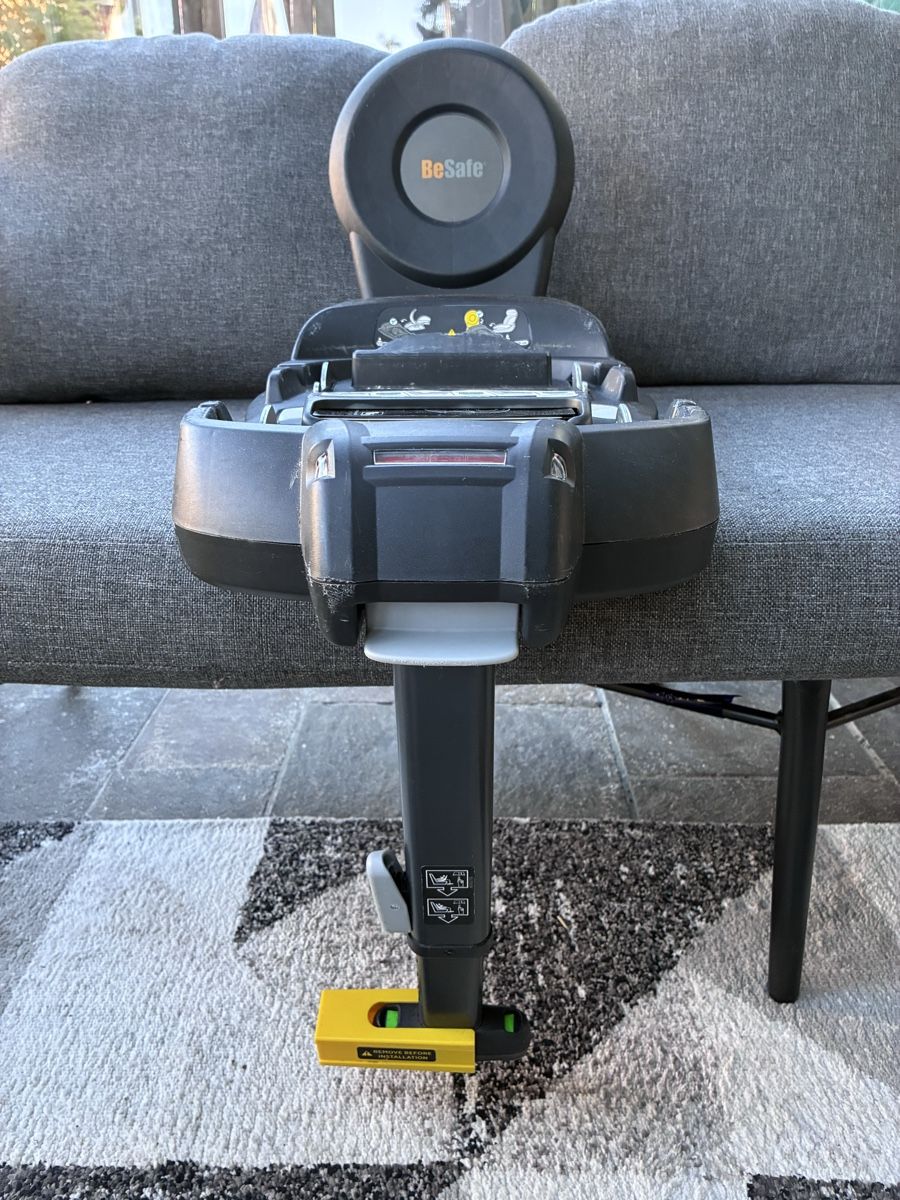 Seggiolini per auto: BeSafe iZi Modular i-Size Basisstation – Usato da Lostorf venduto da kroeste 1