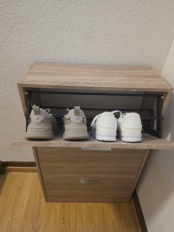 Armadi: Schuhschrank – Usato da Bischofszell venduto da Viv_n7f9 1