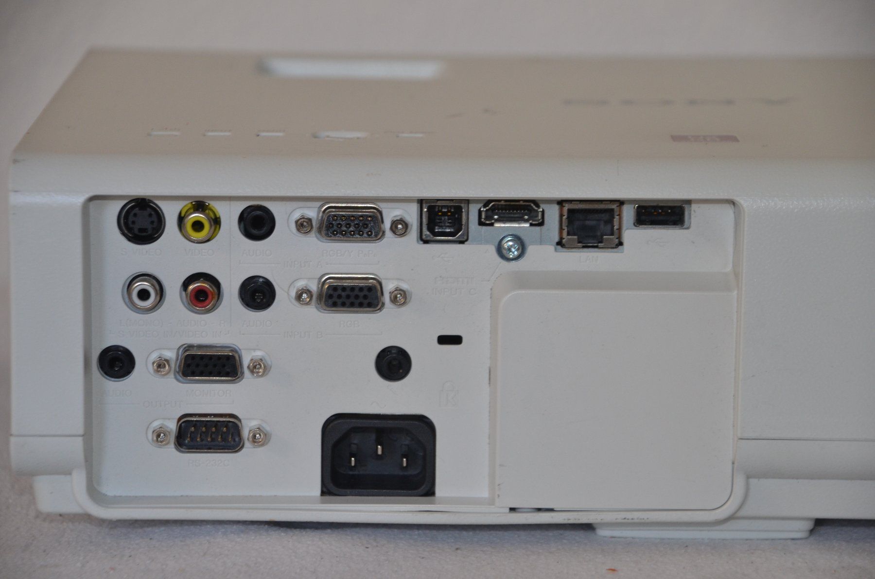 Sony Videoprojektoren: Beamer Sony VPL-EW246 HDMI projecteur – Gebraucht aus Collonges von arashee 3