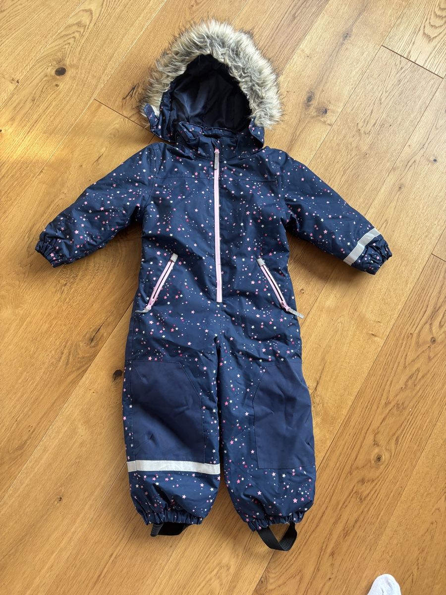 H&M Completi: Kinder Skianzug Grösse 98 – Usato da Grosswangen venduto da Sunnyday35