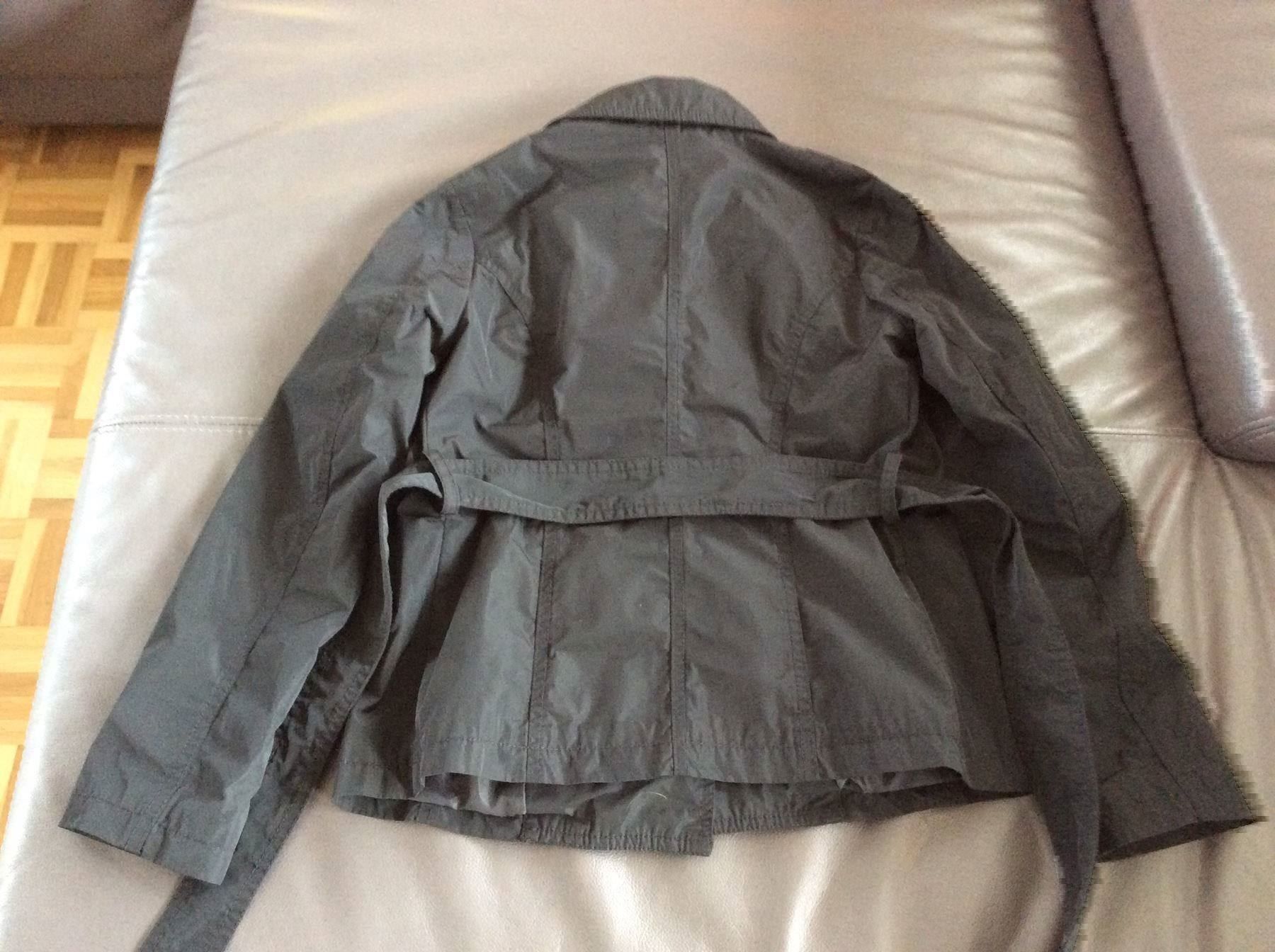 Sisley Giacche & Cappotti: Trenchcoat schwarz – Usato da Horw venduto da Benny017 2