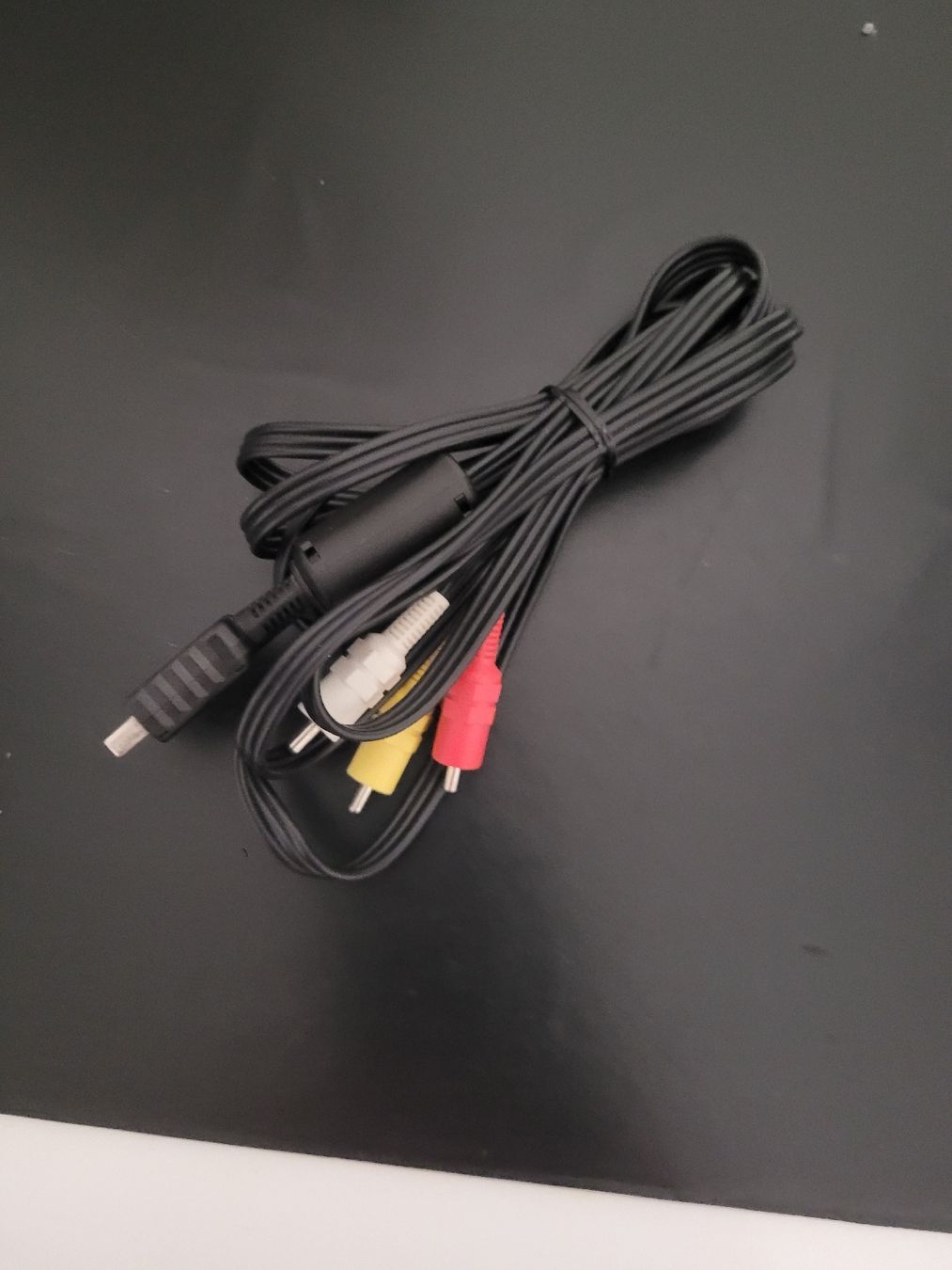 Sony Console: Original AV /TV Cable Sony PS1, PS2, PS3 [RCA kable] – Usato da Meyrin venduto da Retro-GZ