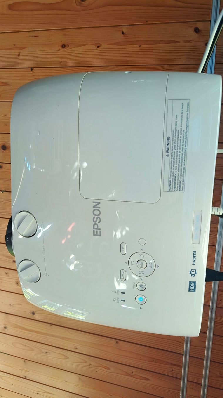 Epson Proiettori: EPSON EH-TW7000 – Usato da Winterthur venduto da Noah_Maghrebi