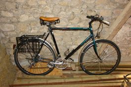 AARIOS Tourenvelo XT (erste Generation) Militärvelosattel