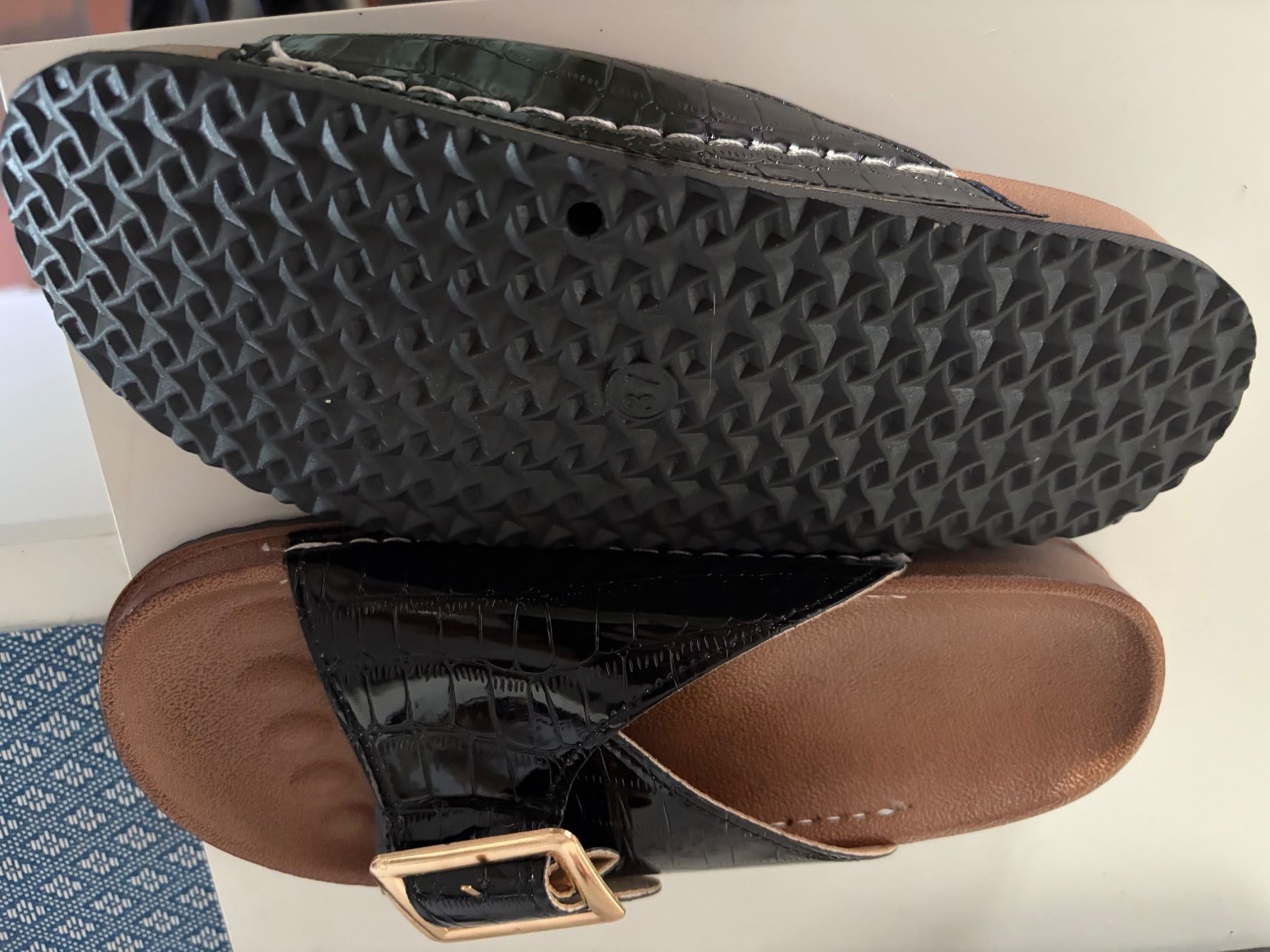Scarpe da donna: Damen Pantoletten Gr. 37 – Nuovo e nell'imballaggio originale da Obergösgen venduto da Andre118 1