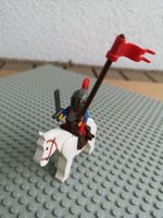 LEGO Ritterfigur mit Pferd B