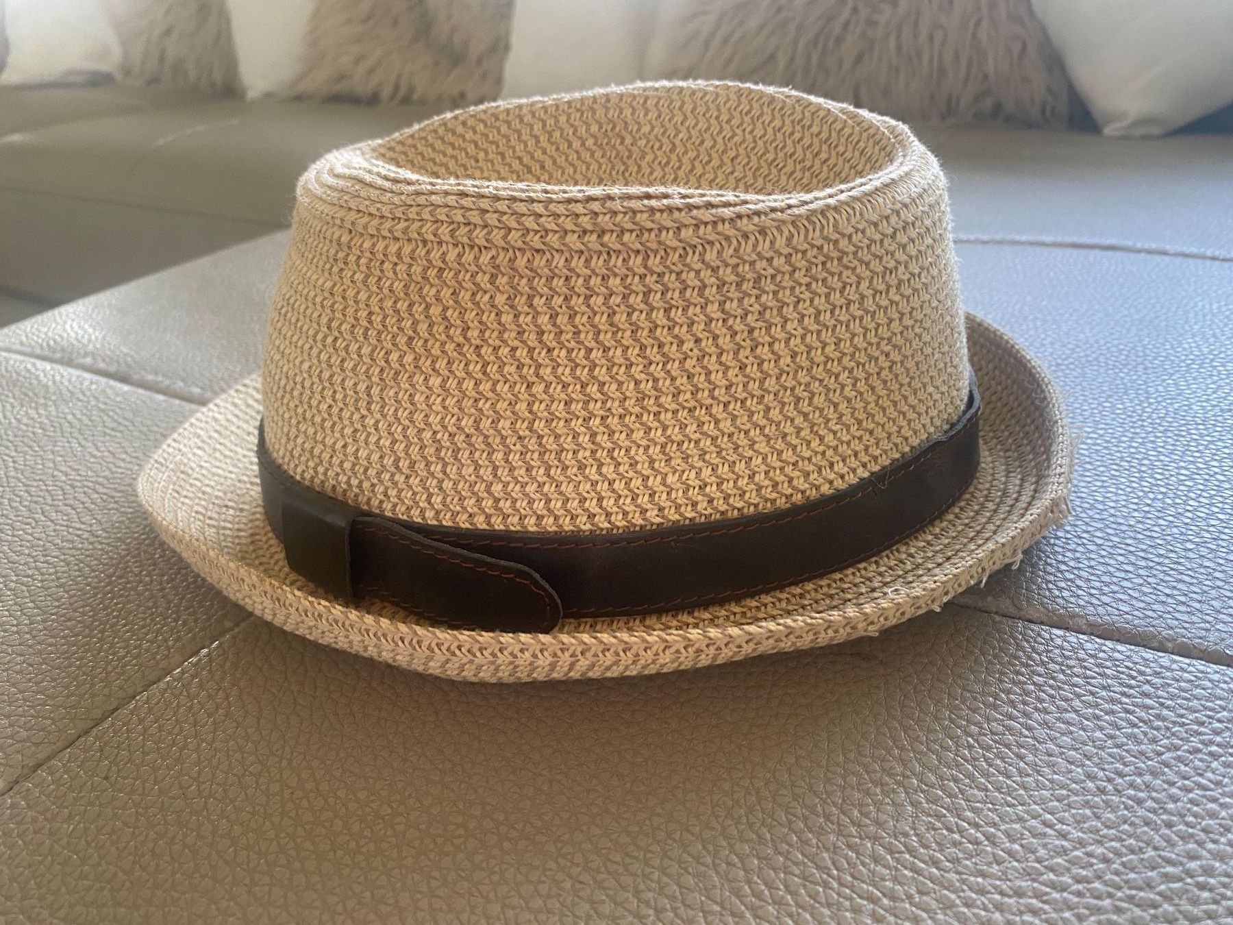 C&A Copricapi, berretti & cappellini: coller Sommer-Strohhut, unisex Gr. S/M, – Usato da Affoltern am Albis venduto da Rinale 1