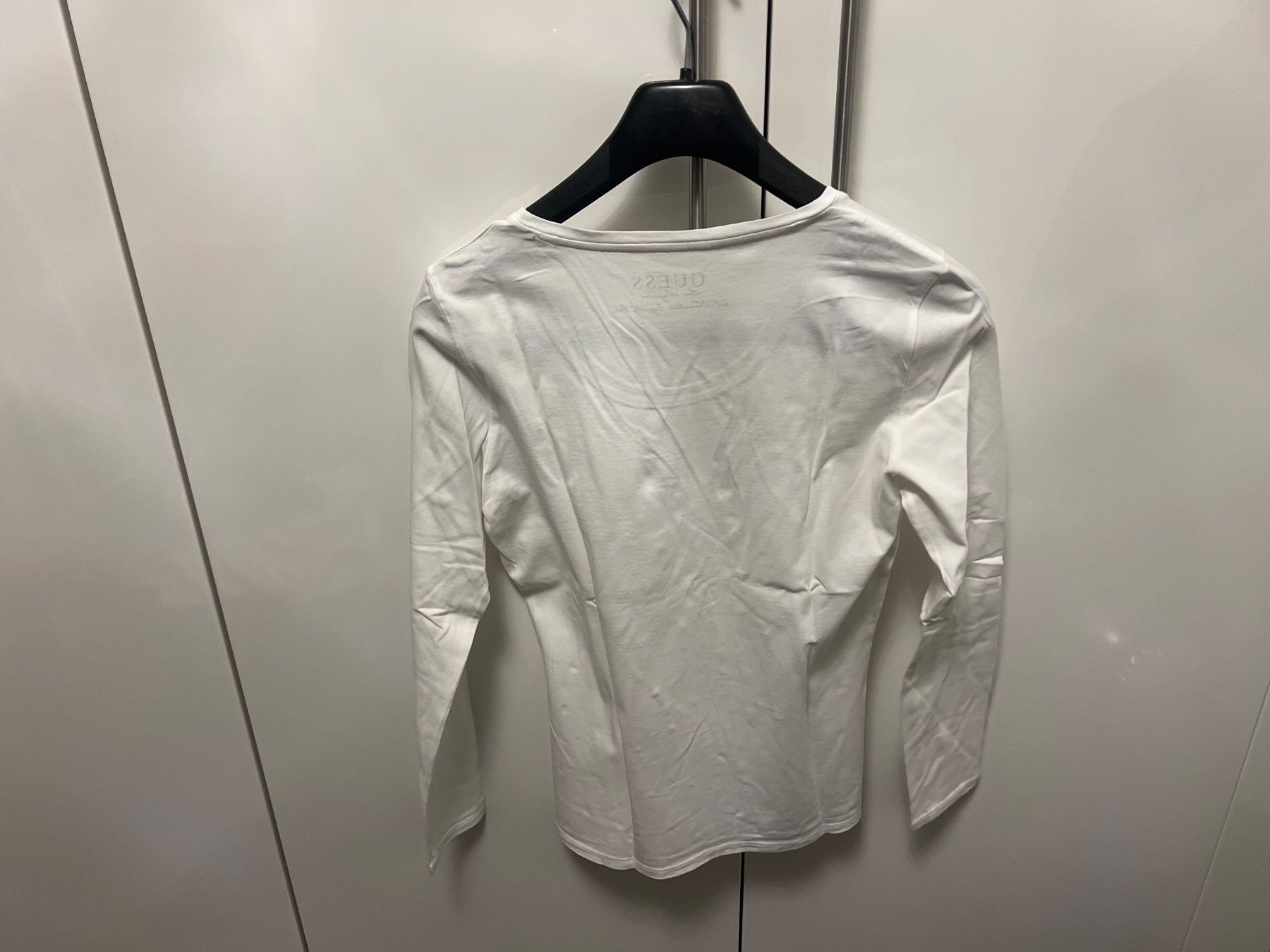 Guess T-shirt: Guess Langarm T Shirt Grösse L – Usato da Weiach venduto da LemonJuice1995 3